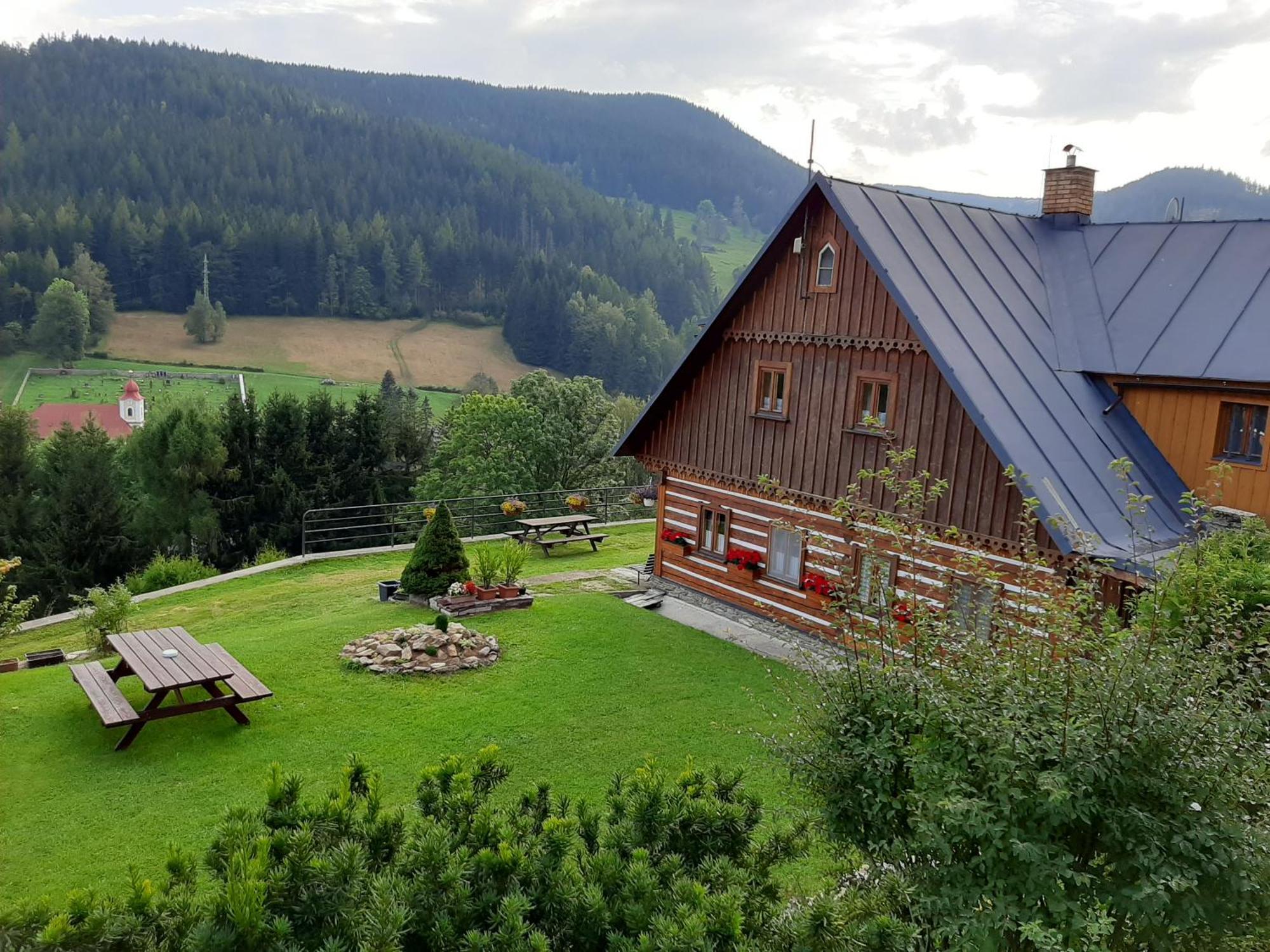 Bouda Na Ceste Pec pod Snezkou Luaran gambar